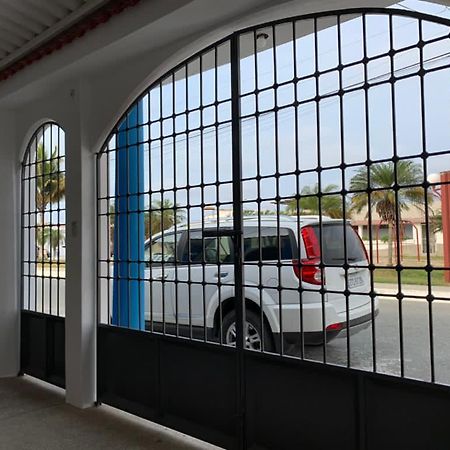 Beach House In Punta Carnero Salinas / Casa Exterior photo